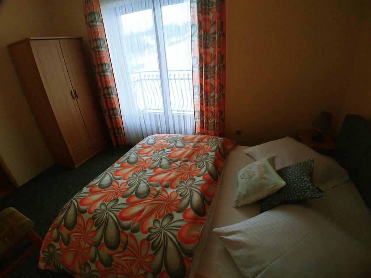 U Hani W Poblizu Goracy Potok I Termy Szaflary Esterno foto